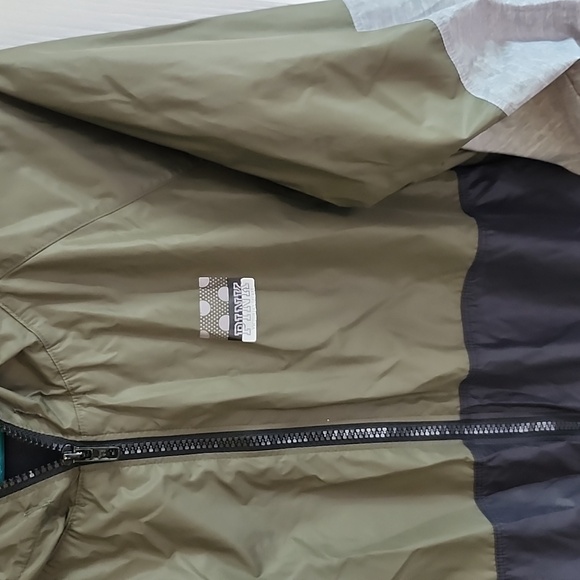 Women's Victoria's Secret Pink Size M-L Camo Lined Waterproof Jacket - Picture 3 of 8